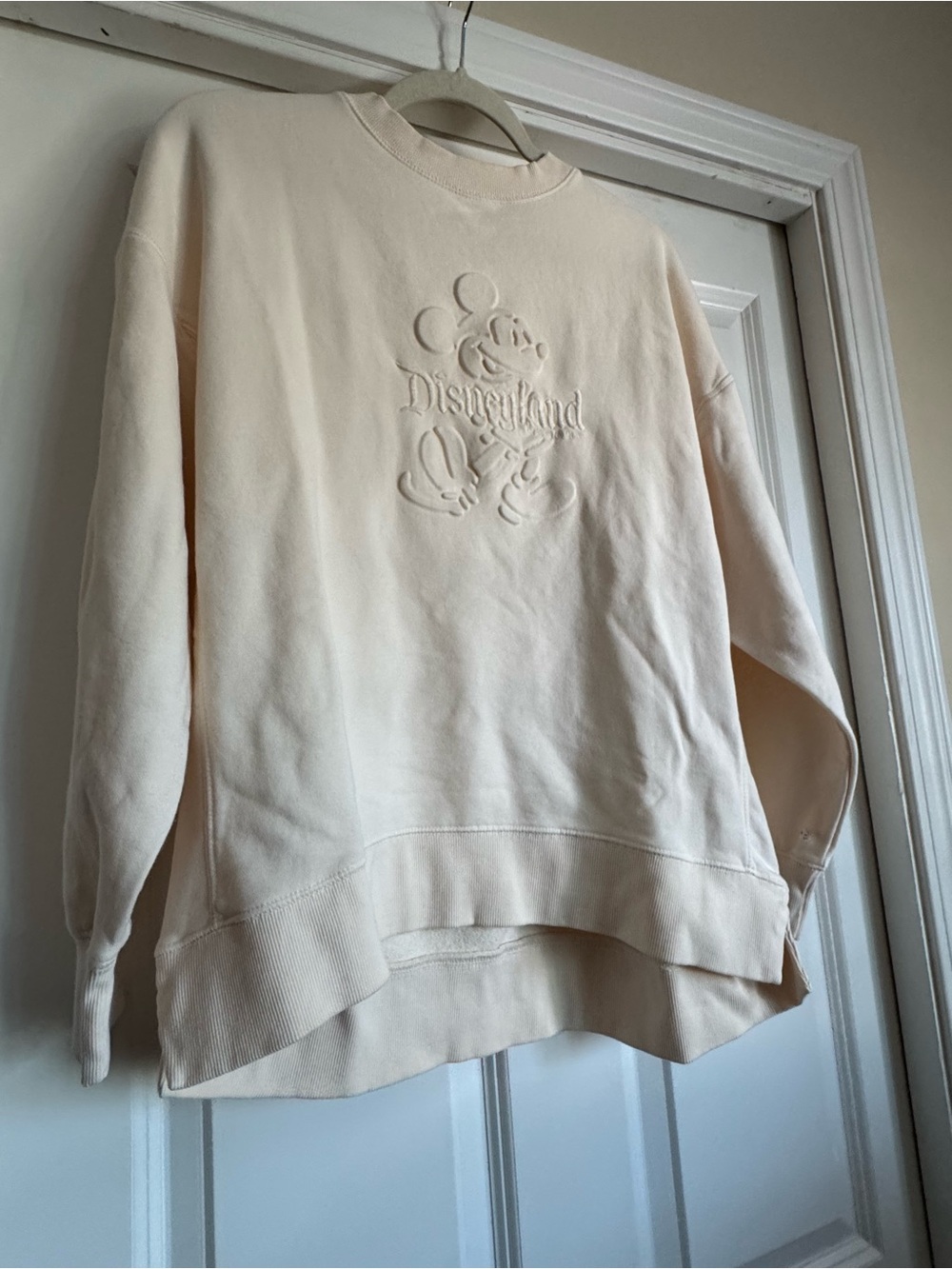 New Disneyland XS Cream Mickey Mouse Embossed Crew Neck Oversized Sweatshirt